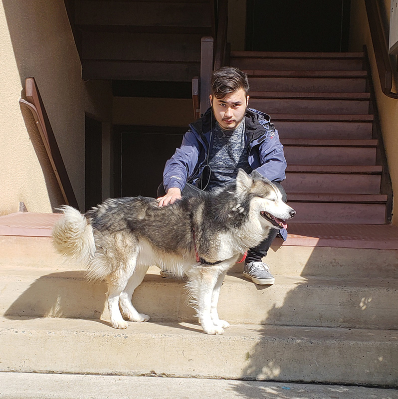 Arthur and Thor on the Steps